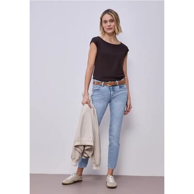 Mid Waist Slim Legs jeans in Slim Fit