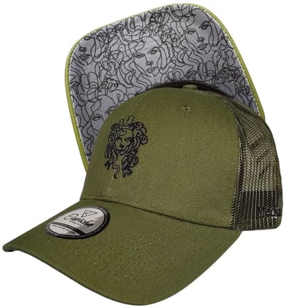 Capiche® Trucker Pet – Clean Greek Medusa – Groen – Verstelbaar met Druksluiting – Trucker Pet Mannen