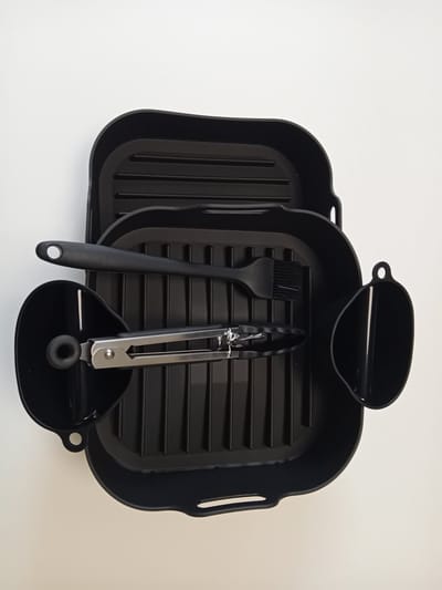 Airfryer Bakjes Siliconen – 20.5 cm Vierkant – 2 Stuks – Herbruikbaar & BPA-vrij – Alternatief voor Bakpapier – Non-stick Accessoires – Vaatwasserbestendig – Geschikt voor Philips Airfryer