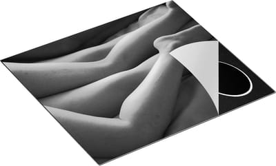Chefcare Inductie Beschermer Seks in Bed - Man en Vrouw - Zwart Wit - 60x50 cm - Afdekplaat Inductie - Kookplaat Beschermer - Inductie Mat