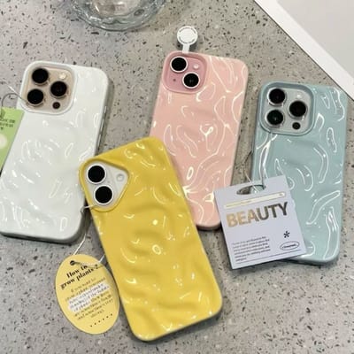 CaseMe –Geschikt voor iPhone 14 – Glanzende Golvende Textuur Hoes – Levendige Pastelkleuren – Slank & Lichtgewicht Ontwerp