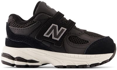 New Balance 2002R Unisex Sneakers - BLACK