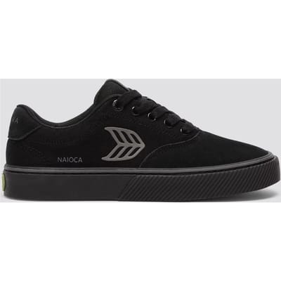 Cariuma Naioca Pro Suede And Canvas Stripe All Black Maat: 41 | Sneakers Outlet | Unisex | Zwart