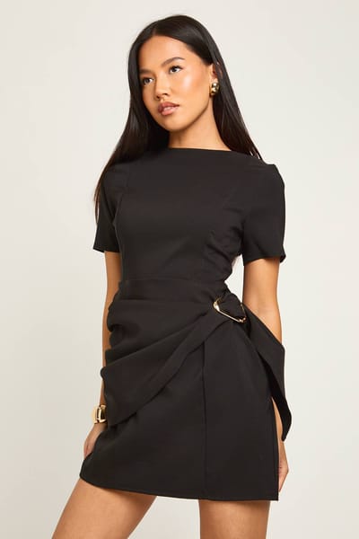 boohoo Dames Petite shiftjurk met ceintuur, wikkelaccent en afwerkingsdetail | Zwart | Maat: 36