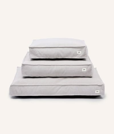 Comfortabele hondenmand van ribfluweel – Wit – Wasbaar, anti-slip & afritsbare hoes – Cuadra