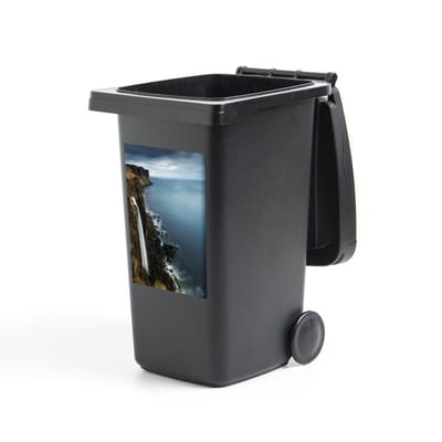 Container sticker Isle of skye - Waterval in Kilt Rock - 40x60 cm - kliko sticker - weerbestendige containersticker