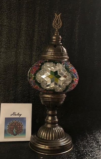 Handgemaakte lamp - kleurrijke mozaïek tafellamp - 1 stuk - veilig en eenvoudig te gebruiken