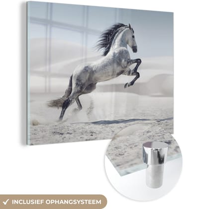 MuchoWow® Glasschilderij 160x120 cm - Schilderij acrylglas - Paard - Dieren - Zand - Natuur - Foto op glas - Schilderijen