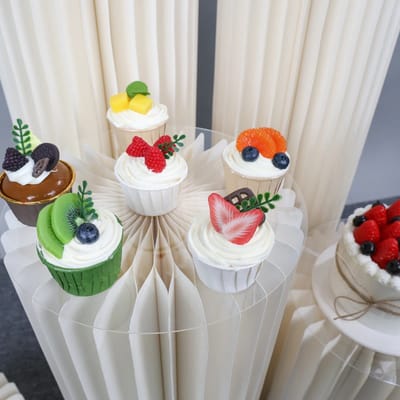 Linkforu – Opvouwbare Etagere - Feestbanket - Bruidstaart Standaard - Decor - Decoratie – Papier – Afdekplaat - Cremé - 60 cm