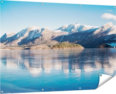 Gards Tuinposter Meer bij het Bergen Landschap in Noorwegen - 150x100 cm - Tuindoek - Tuindecoratie - Wanddecoratie buiten - Tuinschilderij