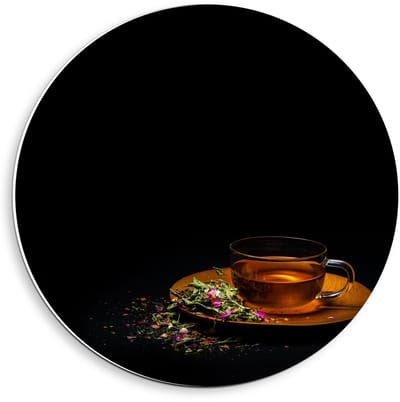 KuijsFotoprint - Schilderij - Kopje Thee Met Met Zwarte Achtergrond - Zwart, Groen, Bruin En Goud - 40 X 40 Cm