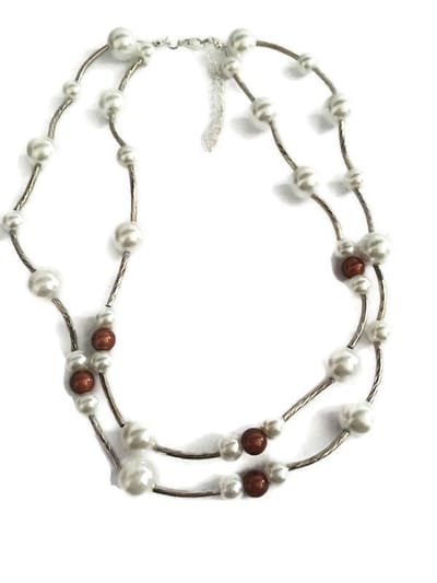 Petra's Sieradenwereld - Ketting laagjes wit met parels en buisjes (819)