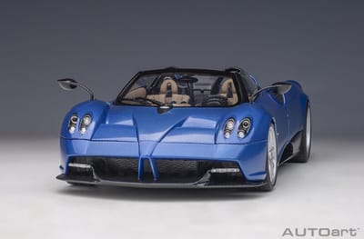 AutoArt 1/18 Pagani Huayra Roadster, Blu Tricolore Carbon Fibre