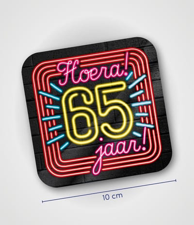 Neon glas onderzetters - Hoera 65 jaar - 6 stuks