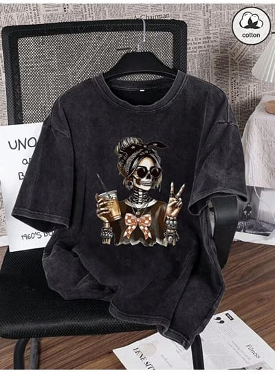 Trendy Vervaagd zwart Katoenen T-shirt met Skelet Vrouw Illustratie en Vintage Stijl voor Dames - 2XL-3XL