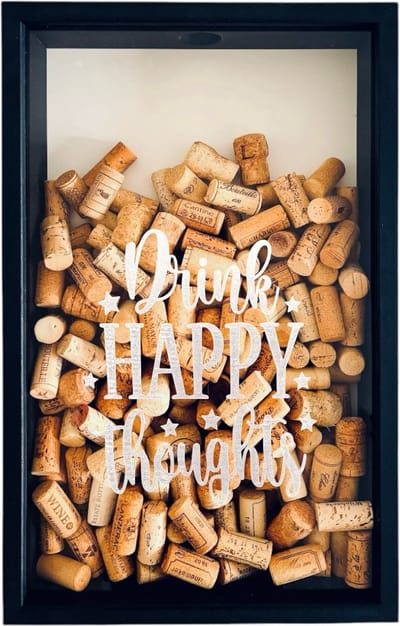 Proostbox Zwart - Drink Happy Thoughts - 50x32cm - Handgemaakte Kurkbox | Wijn cadeau | Wijn Kurkhouder | Wijnkurk bewaardoos