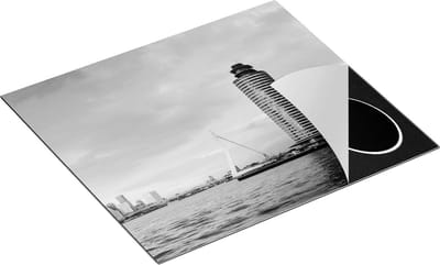 Chefcare Inductie Beschermer Rotterdamse Skyline aan het Water - Zwart Wit - 60x50 cm - Afdekplaat Inductie - Kookplaat Beschermer - Inductie Mat