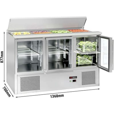 GGM Gastro Saladette ECO - 1370mm - 3 Glastüren - mit Einlass für 4x GN 1/1 & Edelstahldeckel