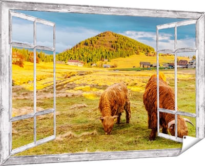 Gards Tuinposter Doorkijk Twee Schotse Hooglanders bij een Dorp - 180x120 cm - Tuindoek - Tuindecoratie - Wanddecoratie buiten - Tuinschilderij
