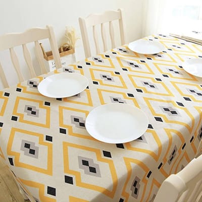 Tafelkleed Rechthoekig - Eettafel Kleed - Bescherming en Decoratie - Waterafstotende Coating - 140x230cm - Beige Geel