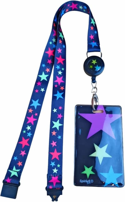 Intrekbare Kaarthouder - Nekband Badgehouder - Veilig Identificeren - Waterdichte Ritssluiting - 11 x 6.8 cm - Regenboog Sterren