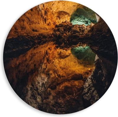 Forex Wandcirkel - Gekleurde Grot met Water  - 80x80cm Foto op Wandcirkel (met ophangsysteem)