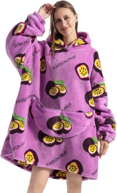 Bovista Hoodie Deken Met Mouwen - Plaid - Knuffeldeken - Onesie - Fleece Blanket - Dames - Heren - Kinderen - Extra Zacht & Warm - Passievrucht