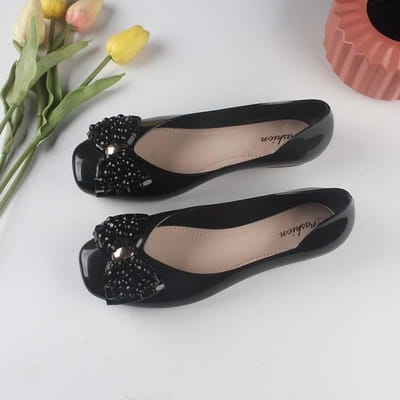 Dames Zomer PVC Sandalen Binnen- en Buitenshuis Dragen Mode Effen Kleur Kralen Casual Nieuwe Platte Damesschoenen 38 black