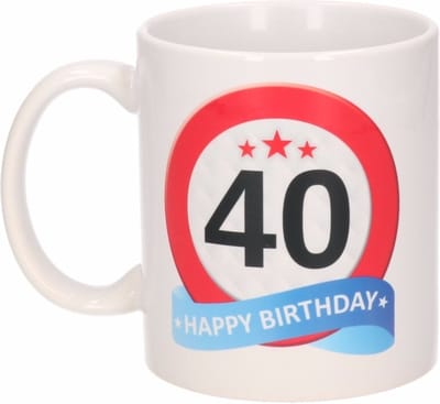 Beallatio Decorations - 40 jaar Verjaardag koffiemok - cadeau beker - stopbord print met happy birthday - 300 ml - keramiek - wit
