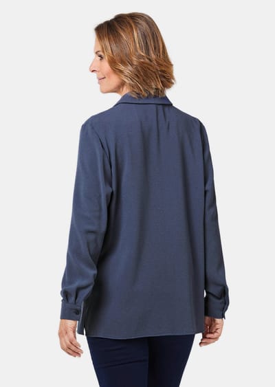 Licht blousejasje van onderhoudsvriendelijk materiaal - blauw - Gr. 40 van Goldner Fashion