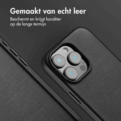 Accezz Hoesje - Geschikt voor iPhone 16 Pro Max - geschikt voor MagSafe Leather Backcover - Black