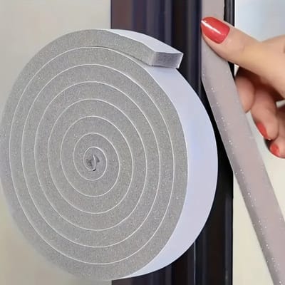 1 rol raam-warmte-isolerende afdichtstrip, zelfklevende deurafdichtstrip van schuimrubber, geluidsisolatie en koudebestendige afdichtstrip, antislip, schokbestendige en koudebestendige rubberen strip, één rol 3 cm * 2 m,grijs