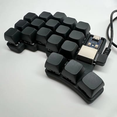 Allero Toetsenbord - Split Toetsenborden - Mechanisch Toetsenbord - XDA-keycaps - Volledig Aanpasbaar - Inclusief 0,5 m CAT6-kabel