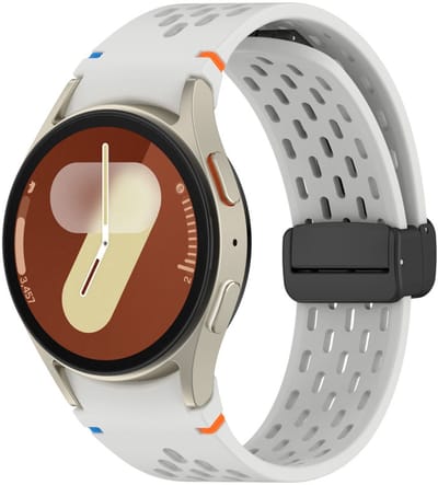 Siliconen bandje - geschikt voor Samsung Galaxy Watch 7 (40 & 44mm) / Watch 6 (Classic) / Watch 5 (Pro) / Watch 4 (Classic) / Watch FE - mageneetsluiting met gaatjes - lichtgrijs