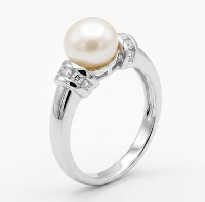 Mbrace 925 Zilveren Damesring met Witte Parel en Zirkonia – 16.5mm - Elegante Parelring van Echt Zilver – Klassieke Ring met Glanzende Afwerking – Tijdloos Sieraad voor Dames