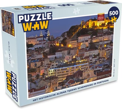 Puzzel Het historische Alfama tijdens schemering in Portugal - Legpuzzel - Puzzel 500 stukjes