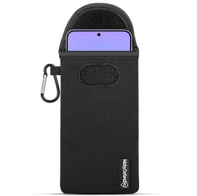 MobyDefend Hoesje - Geschikt voor Samsung Galaxy A57 - Neopreen Pouch Met Karabijnhaak - Insteek - Riemlus - Zwart