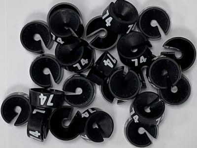 Bleijenberg Maatdopje maat 74 zwart - Maataanduiding voor kledinghangers per 25 stuks - Maatringetje Ø 20 mm - Kledinghangers - Kleerhanger - Kapstok - Mark-Brics - wisersizer