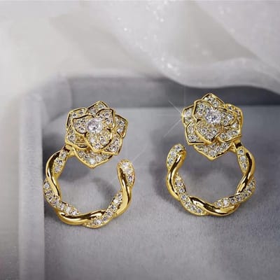 Huitan Esthetische Goudkleurige Bloem Clipoorbellen voor Vrouwen Niet-doorborend Sprankelende Kubieke Zirconia Luxe Trendy Vrouwelijke Sieraden gray