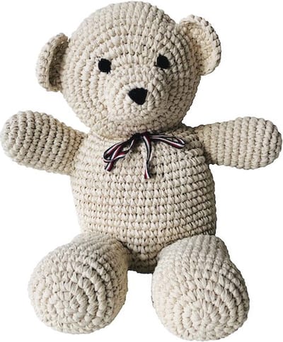 Luna-Leena duurzame grote beer van soft katoen - gebroken wit - hand gehaakt in Nepal - incl donatie - cadeau - big bear - knuffelbeer - verjaardag - afscheid - geboorte - babyshower