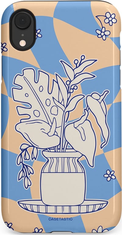 Casetastic Hoesje Geschikt voor Apple iPhone Xr - Stijlvolle Beschermende Duo-layer Case - Bosje vol blauw