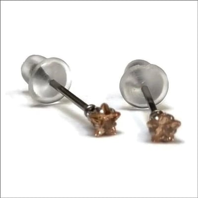 Aramat Jewels | Oorbellen | RVS Zweerknopjes Ster met Zirkonia - Sterretjes Oorstekers | Zilverkleurig / Licht Paars / 3mm | |3mm | Staal | Kinderen, Volwassenen | Verkleurd niet
