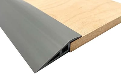 Duurzame PVC rubberen rolstoelhelling met zelfklevende drempelstrip voor vloerovergang, geschikt voor deuropeningen en tapijt- en tegelranden (1 cm, grijs)