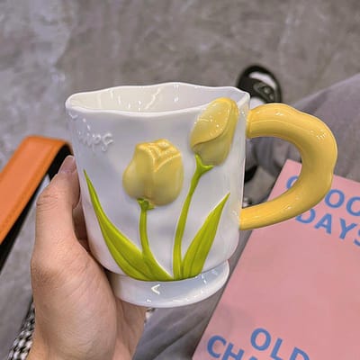 Hoge Waarde en Lichte Luxe Tulp Keramische Kop Creatieve Bloem Meisjes’ Huis Drinkwater Kop Lepel 401-500ml