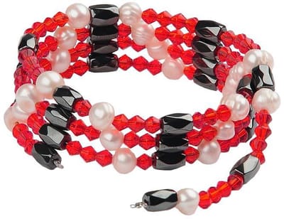 Zoetwater parel armband Pearl Red Crystal Magnetite Wrap - echte parels - magnetiet - wit - zwart - rood - wikkelarmband - luxe sieraden zakje - parel armband dames - zoetwaterparel