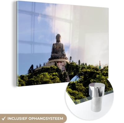 ® Glasschilderij 180x120 cm - Schilderij acrylglas - Zonnestralen op de Tian Tan Boeddha in Honkong - Foto op glas - Muurdecoratie woonkamer - Wanddecoratie slaapkamer - Schilderijen
