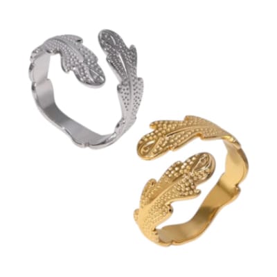 Aramat Jewels | Ringen | Verstelbare RVS Ring met Verfijnd Veer-Ontwerp (17 mm) | Goudkleur | |17mm | Staal | Volwassenen | Verkleurd niet