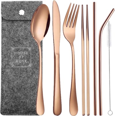 House of Husk Reisbestek - Reis Bestekset - Chopsticks - Metalen Rietjes met borstel - Lepel - Vaatwasserbestendig - RVS - 7 Delig - Rose Goud