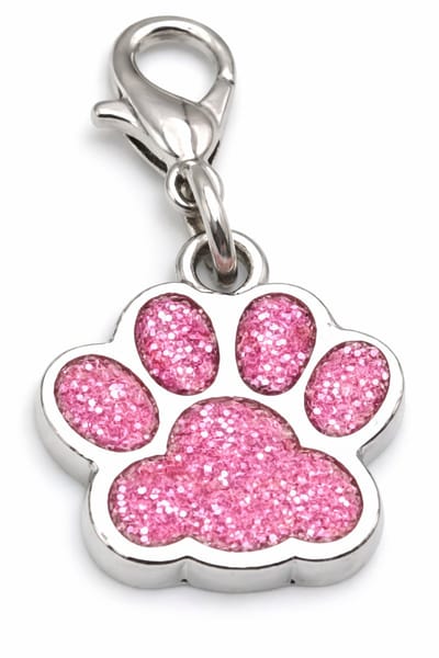 Hangertje hondenpootje roze met glitter voor ketting of halsband