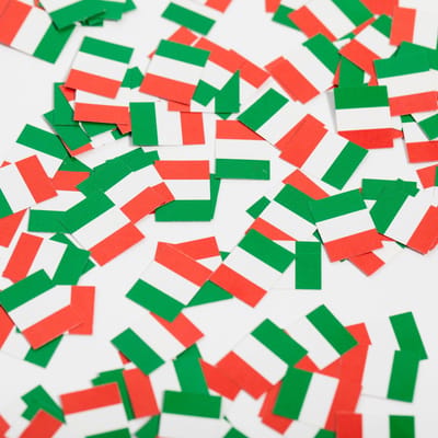 150 stuks Tafel confetti papier Italië - Hapjes Cocktail Tapas Zomer Terras EK WK Voetbal Decoratie Tafelconfetti